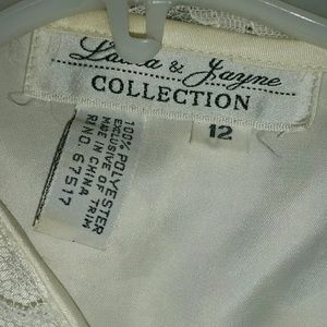 laura and jayne Skirts - Laura & Janye Ivory 2 piece Suit skirt Size 12 NWT laura and jayne Skirts - Laura & Janye Ivory 2 piece Suit skirt Size 12 NWT
